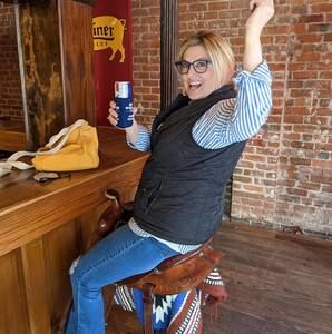 Meet your Posher, Cindy